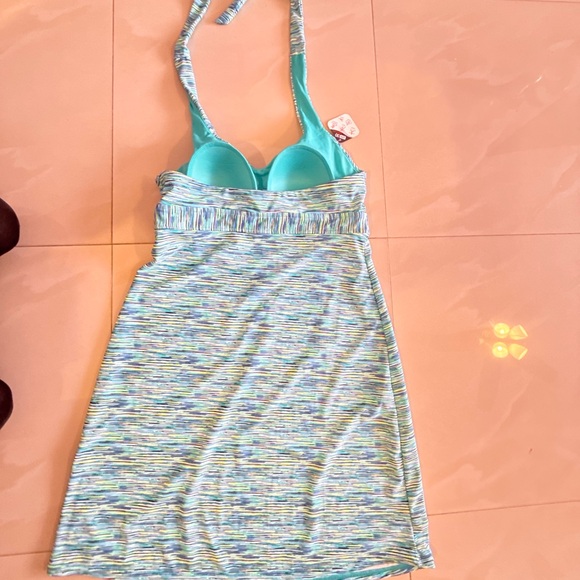 Stylish Blue and Green Halter Dress - Picture 10 of 14